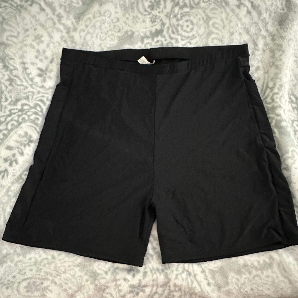 BloomChic Women's Plus Black Swim Shorts